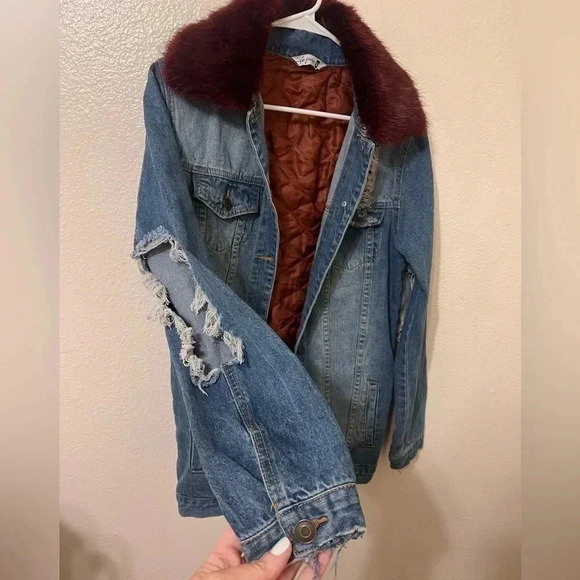 Denim Jacket with Faux Fur Collar - Picture 2 of 8